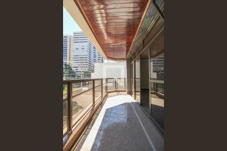 Sacada de apartamento para alugar com 4 quartos, 240m² em Centro, Campinas