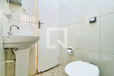 Banheiro de casa para alugar com 1 quarto, 60m² em Jardim Presidente Dutra, Guarulhos