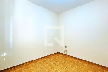 Quarto de casa para alugar com 1 quarto, 60m² em Jardim Presidente Dutra, Guarulhos