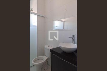 Banheiro de apartamento à venda com 2 quartos, 57m² em Gopoúva, Guarulhos