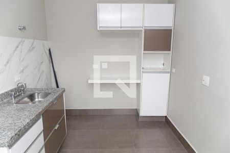 Sala / Cozinha de casa de condomínio para alugar com 1 quarto, 30m² em Jardim Las Vegas, Guarulhos