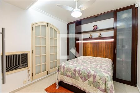 Quarto de casa à venda com 4 quartos, 829m² em Gragoatá, Niterói