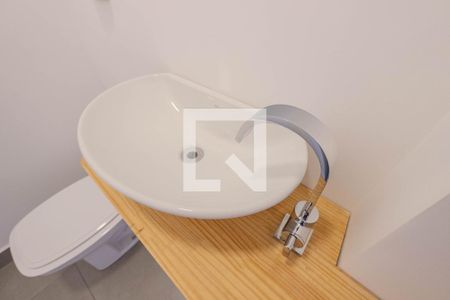 Lavabo de apartamento para alugar com 2 quartos, 160m² em Bela Vista, São Paulo