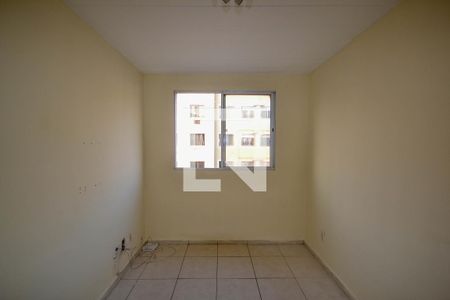 Sala de apartamento para alugar com 2 quartos, 48m² em Vila Dagmar, Belford Roxo