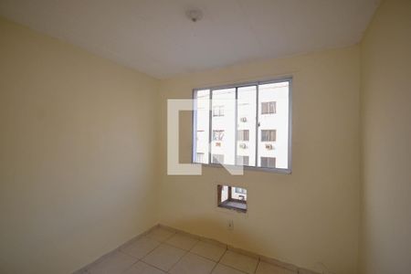 Quarto 1  de apartamento para alugar com 2 quartos, 48m² em Vila Dagmar, Belford Roxo