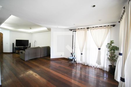 Sala de apartamento à venda com 3 quartos, 120m² em Indianópolis, São Paulo