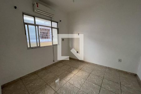 Quarto de casa para alugar com 2 quartos, 70m² em Engenho do Porto, Duque de Caxias