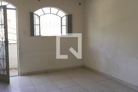 Sala de casa para alugar com 3 quartos, 75m² em Tupi, Belo Horizonte