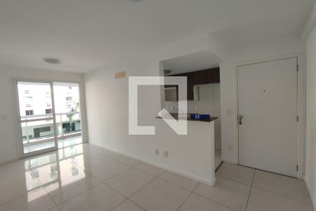 Sala de apartamento para alugar com 3 quartos, 68m² em Pechincha, Rio de Janeiro