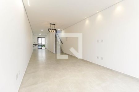 Sala de casa à venda com 3 quartos, 80m² em Itaquera, São Paulo