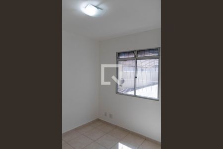 Quarto 1 de apartamento à venda com 2 quartos, 50m² em Camargos, Belo Horizonte