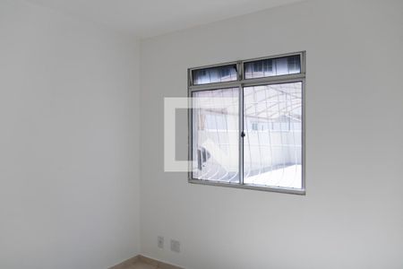 Quarto 1 de apartamento à venda com 2 quartos, 50m² em Camargos, Belo Horizonte