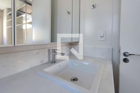 Banheiro de apartamento para alugar com 1 quarto, 38m² em Cambuí, Campinas