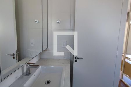 Banheiro de apartamento para alugar com 1 quarto, 38m² em Cambuí, Campinas