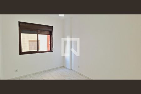 Quarto de apartamento para alugar com 2 quartos, 96m² em Guilhermina, Praia Grande