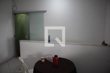 Sala de casa à venda com 2 quartos, 180m² em Milionários, Belo Horizonte