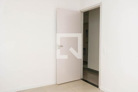 Quarto 1 de apartamento para alugar com 2 quartos, 40m² em Madureira, Rio de Janeiro