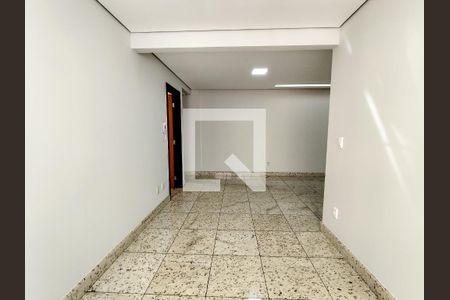 Sala de apartamento à venda com 3 quartos, 86m² em Sagrada Família, Belo Horizonte