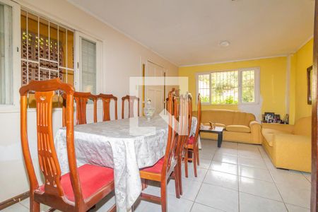 Sala de casa para alugar com 3 quartos, 140m² em Santo Antônio, Porto Alegre