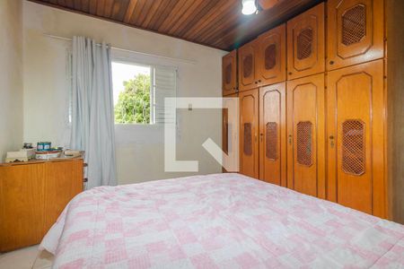 Quarto 1 de casa para alugar com 3 quartos, 140m² em Santo Antônio, Porto Alegre