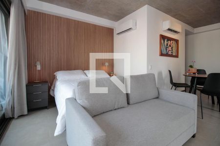 Sala / Quarto de kitnet/studio à venda com 1 quarto, 46m² em Cerqueira César, São Paulo