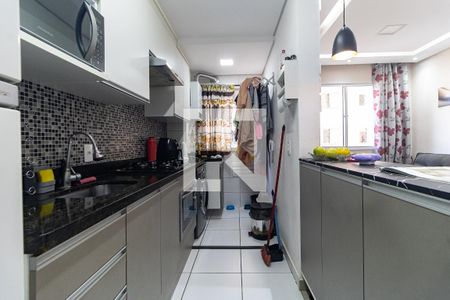 Cozinha de apartamento à venda com 2 quartos, 43m² em Jardim Santa Emilia, São Paulo