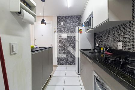 Cozinha de apartamento à venda com 2 quartos, 43m² em Jardim Santa Emilia, São Paulo