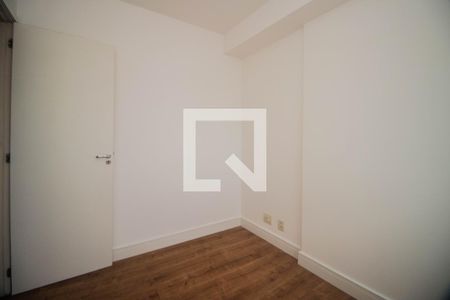 Quarto  de apartamento para alugar com 2 quartos, 65m² em Farrapos, Porto Alegre