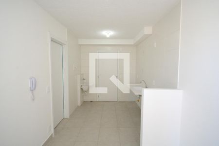 Sala/Cozinha de apartamento para alugar com 1 quarto, 29m² em Socorro, São Paulo