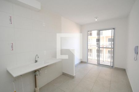 Sala/Cozinha de apartamento para alugar com 1 quarto, 29m² em Socorro, São Paulo