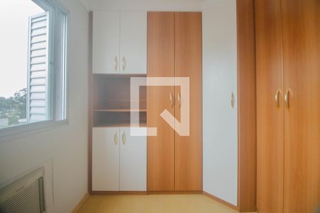 Quarto 1 de apartamento para alugar com 2 quartos, 50m² em Sarandi, Porto Alegre