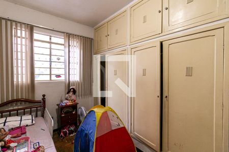 Quarto 2 de casa à venda com 3 quartos, 343m² em Carlos Prates, Belo Horizonte