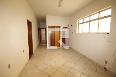 sala 2 de casa à venda com 3 quartos, 140m² em Barroca, Belo Horizonte