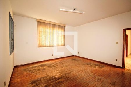 sala de casa à venda com 3 quartos, 140m² em Barroca, Belo Horizonte