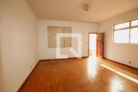 sala de casa à venda com 4 quartos, 140m² em Barroca, Belo Horizonte