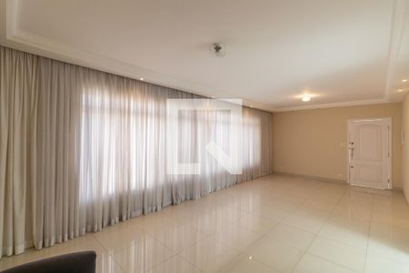 Sala de casa à venda com 4 quartos, 261m² em Cidade Patriarca, São Paulo