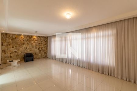 Sala de casa à venda com 4 quartos, 261m² em Cidade Patriarca, São Paulo