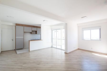 Sala de apartamento à venda com 2 quartos, 74m² em Vila Yara, Osasco