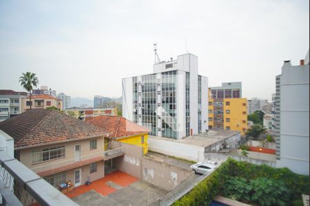 Demi Suíte - Vista de apartamento para alugar com 1 quarto, 52m² em Petrópolis, Porto Alegre