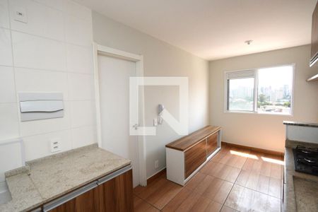 Sala/Cozinha de apartamento para alugar com 1 quarto, 31m² em Jardim Cidália, São Paulo