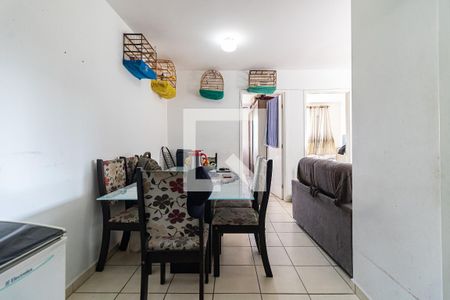 Sala de apartamento para alugar com 2 quartos, 50m² em Parque Fongaro, São Paulo