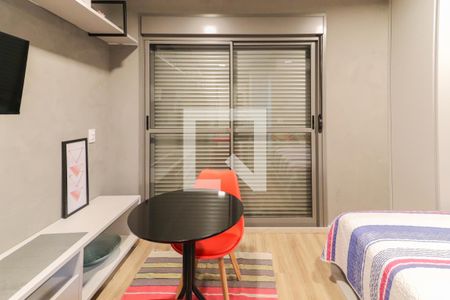 Quarto / Cozinha  de kitnet/studio para alugar com 1 quarto, 25m² em Butantã, São Paulo