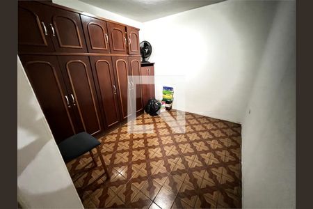 Casa à venda com 3 quartos, 180m² em Vila Dionisia, São Paulo