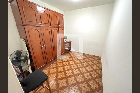 Casa à venda com 3 quartos, 180m² em Vila Dionisia, São Paulo