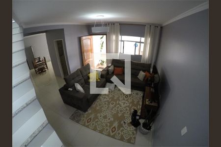 Casa à venda com 3 quartos, 140m² em Vila Dionisia, São Paulo