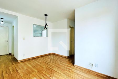 Sala de apartamento para alugar com 3 quartos, 59m² em Jardim Albertina, Guarulhos