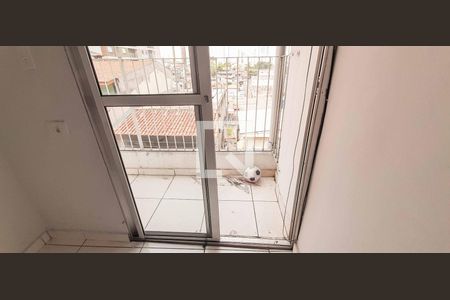 Sacada de casa para alugar com 1 quarto, 44m² em São Pedro, Osasco