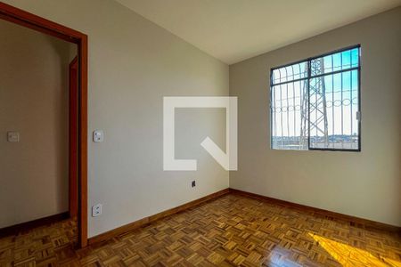 Quarto  de apartamento à venda com 2 quartos, 60m² em Serrano, Belo Horizonte