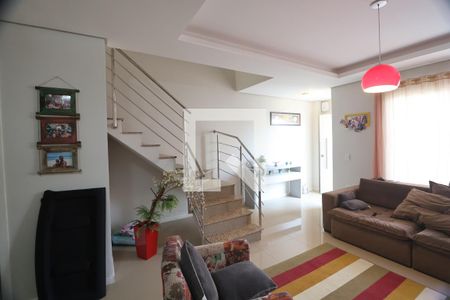 Sala de casa à venda com 3 quartos, 134m² em Igara, Canoas