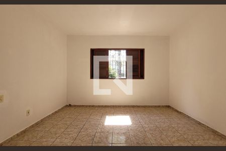 Quarto de casa para alugar com 2 quartos, 124m² em Vila Homero Thon, Santo André